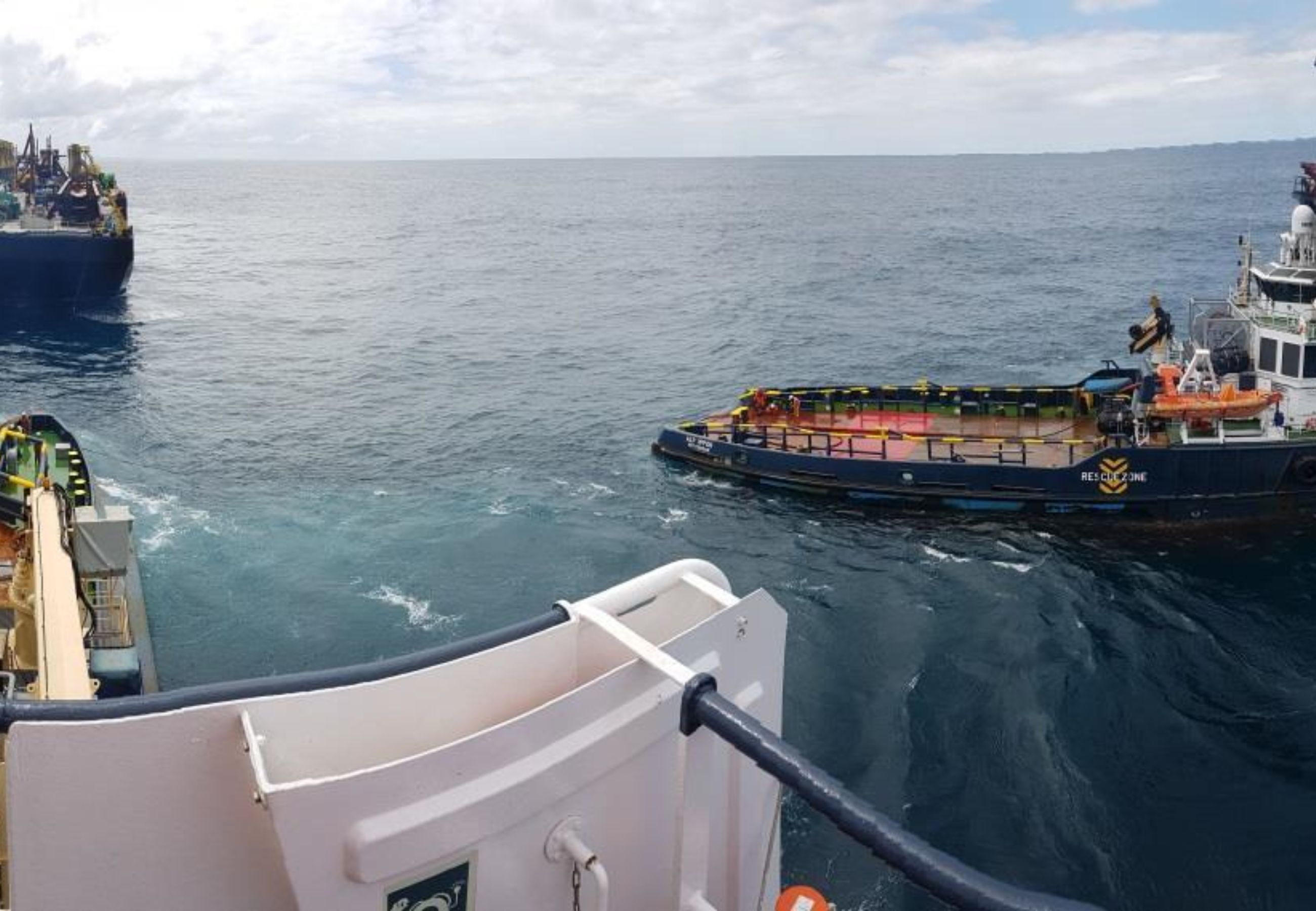 Alp Centre Towage Of Mcdermott Barge Intermac 650 4