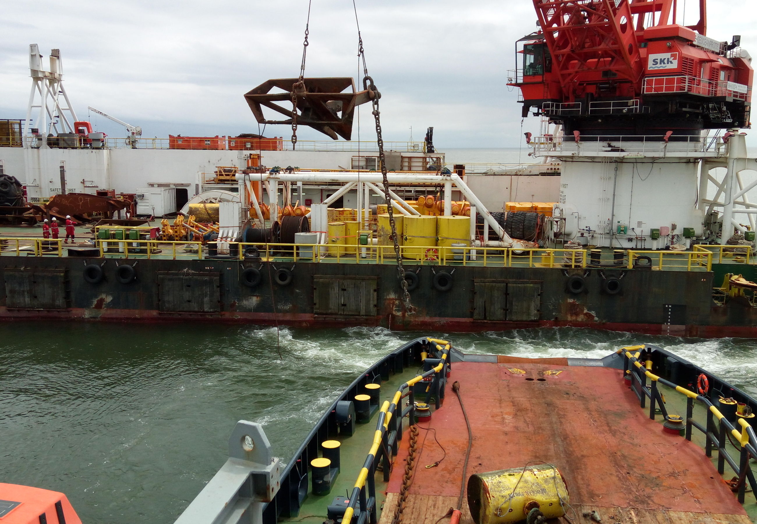 Alp Ippon Geocean Protis Barge Towage